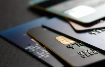 De acuerdo con los datos más recientes de la entidad, con corte al 13 de marzo, las entidades que actualmente operan más cerca de ese techo son Cotelfinanciera (25,5%), Banco Unión (25,5%) y Banco Falabella (25,3%). FOTO: El Colombiano