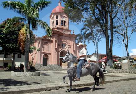 Balacera en parque de Pueblorrico dejó tres heridos
