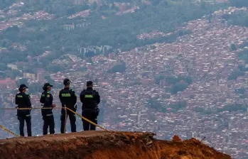La Corte recordó su jurisprudencia y la del Consejo de Estado sobre la responsabilidad del Estado por daños causados a la ciudadanía durante enfrentamientos armados entre la Fuerza Pública y grupos delincuenciales. FOTO DE REFERENCIA - JULIO CÉSAR HERRERA - EL COLOMBIANO