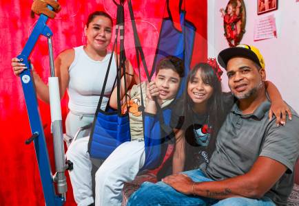 Miguel Ángel ya tiene una grúa para movilizarse sin tantos líos