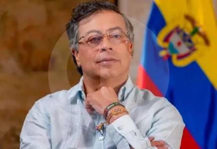 Petro autoriza traslado de integrantes de cuatro grupos armados a zonas temporales, ¿quiénes y qué implica?