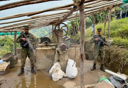 Golpe a la minería ilegal en San Carlos: Ejército destruyó maquinaria que movía $650 millones al mes