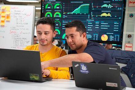 Esta alternativa, puesta en marcha en alianza entre el Banco de Bogotá y Endeavovor Campus, permite recorrer las fuentes de financiación de la mano de expertos en inversión ángel, capital semilla, series A y B, capital privado, entre otras que pasan por la banca y las fintech. FOTO CORTESÍA“