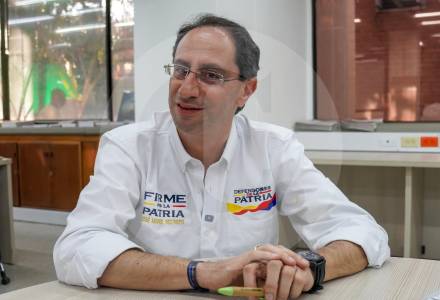 “Si caemos en la lógica de Iván Cepeda, no habrá contrapesos y destruirá las instituciones”: candidato José Manuel Restrepo