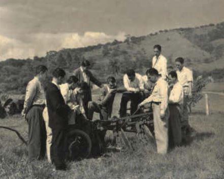 Una de las clases en la Escuela de Agricultura y Medicina Veterinaria. FOTO: Cortesía