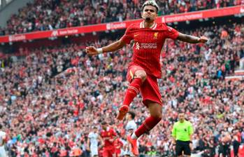 El colombiano Luis Díaz marcó doblete en el primer tiempo entre Liverpool y Bournemouth en Anfield. FOTO GETTY