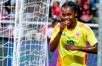 La colombiana Linda Caicedo celebra uno de los dos tantos con los que la Tricolor venció a Venezuela en duelo amistoso.FOTO CORTESÍA FCF