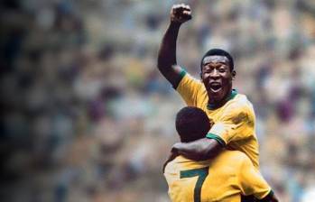 Pelé es el gran símbolo del pentacampeón Brasil en la historia de los Mundiales, siendo el único jugador tricampeón del mundo. FOTO FIFA