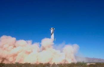 La misión, que tuvo lugar este domingo duró unos 11 minutos ida y vuelta. Foto tomada de la cuenta de X de Blue Origin. 