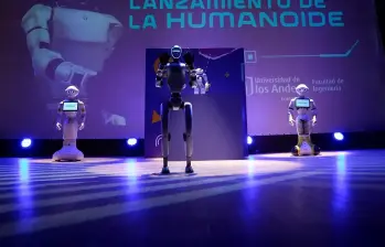 El robot participará en actividades académicas y extracurriculares como asistente de laboratorio, patrullaje de seguridad, guía en eventos e incluso como promotor de reciclaje dentro del campus. FOTO: Cortesía