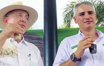 Fuentes cercanas al partido Centro Democrático hablan de marcadas diferencias entre Uribe y Rendón. FOTO redes sociales