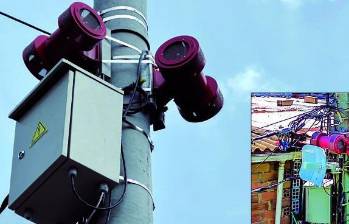 En el Valle de Aburrá hay instalados 72 Sistemas de Alerta Temprana Comunitarios en los barrios y sectores que, por sus condiciones y ubicación, pueden ser más vulnerables a emergencias por lluvias. Esta imagen corresponde a uno de ellos. FOTO CAMILO SUÁREZ
