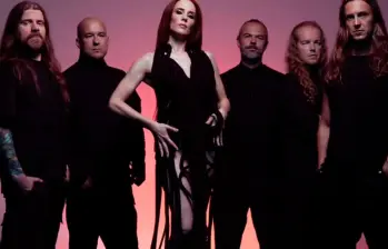 Esta es la banda de metal sinfónico Epica. Mark Jansen es el primero de derecha a izquierda. FOTO Cortesía