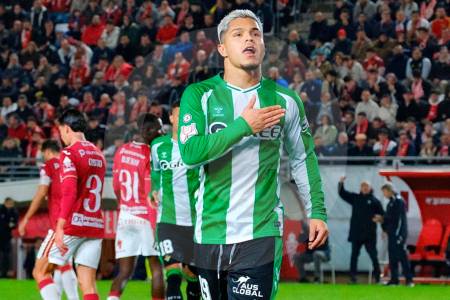 En video | “El Cucho” Hernández anotó con Betis y se acerca a Lewandowski en tabla de goleadores de España
