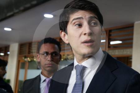 Wadith Manzur renunció a la Comisión de Acusación de la Cámara de Representantes, pero no a su curul en el Congreso