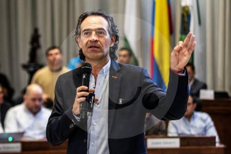 Federico Gutiérrez le pedirá al Congreso tumbar la ley de Paz Total tras suspensión de órdenes de captura de cabecillas