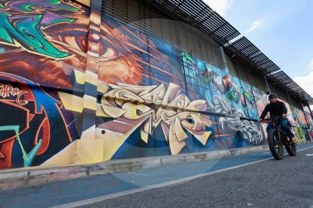 Leyendas del arte urbano se juntan para el mayor mural colectivo de Medellín