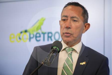 Ni una hora se tomó la Fiscalía para imputar a Roa por hacer trampa en campaña Petro