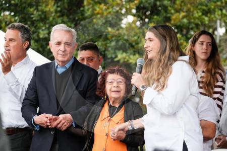 Paloma Valencia visitó Rionegro tras amenazas: “los violentos deben estar asustados, no nosotros”
