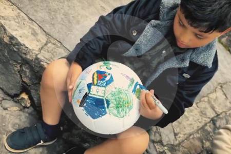 “Cracks”: la iniciativa que a través del fútbol reduce la pobreza y desigualdad de niños en Colombia