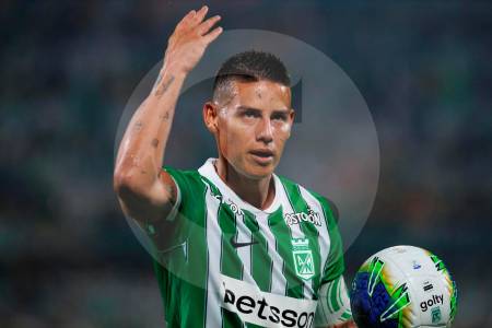 James Rodríguez se perfila para repetir titularidad con Nacional ante Tolima