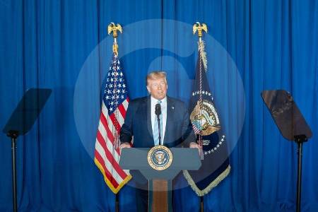 Senadores de Estados Unidos cuestionan los ataques militares de EE.UU. a lanchas en el Caribe