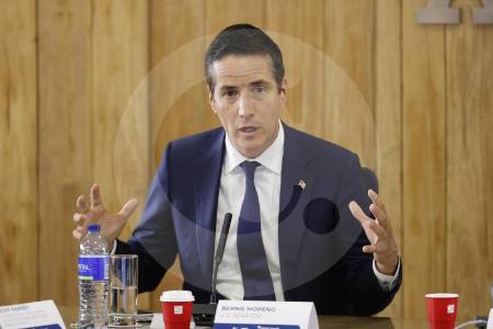 Bernie Moreno quiere reunir a Paloma y Abelardo y otros secretos en De Buena Fuente