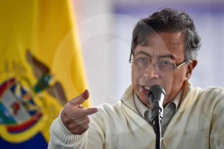 Red de “contrataderos” concentra medio billón de pesos en contratos del Gobierno Petro