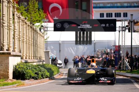 Vuelve el Gran Premio de Turquía para 2027: Juan Pablo Montoya aún conserva récord en Estambul