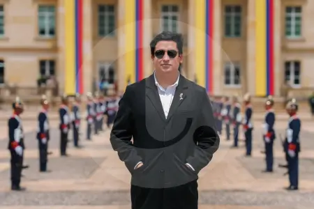Un patrón de denuncias por estafa y robo: los señalamientos contra Andrés Hernández, jefe de comunicaciones de Petro