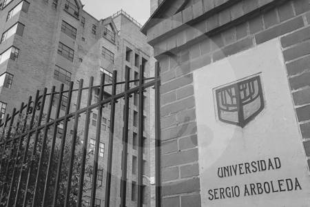 Estudiante murió tras caer desde una torre de la U. Sergio Arboleda en Bogotá