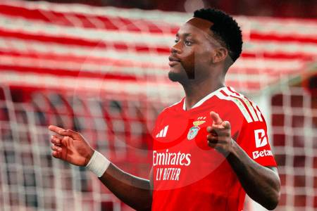 Video | Con sangre fría: Jhon Durán marcó, a lo “Panenka”, gol en la victoria de Benfica contra Celtic por Europa League
