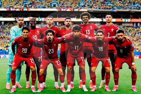 “Cristiano nunca dejará de ser el mayor símbolo de la Selección”: nuevo capitán de Portugal rompió silencio por salida de Ronaldo