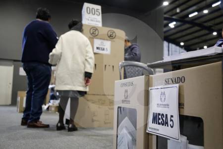Este domingo arrancaron votaciones para colombianos en el exterior