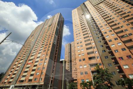 SIC alerta por abusos en proyectos vivienda nueva: hay más de 6.000 quejas contra constructoras