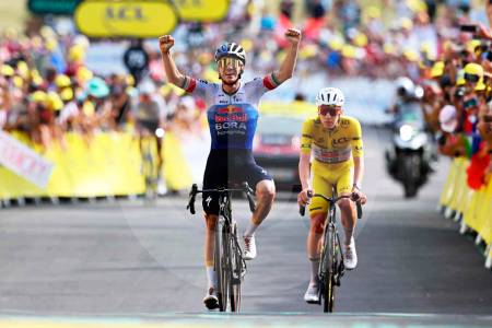 Tadej Pogacar se enruta rumbo al quinto Tour para alcanzar marcas de Eddy Merckx y Bernard Hinault