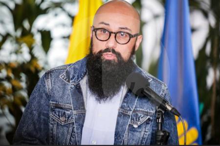 Procuraduría también suspendió al director de la UNGRD, Carlos Carrillo, por participación en política