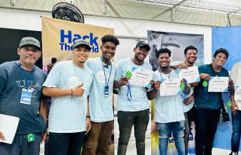 Estudiantes del litoral Pacífico aprenden programación con la Escuela de Robótica del Chocó, en una iniciativa que conecta educación, innovación y oportunidades laborales. FOTO cortesía
