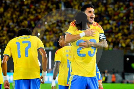 En vivo | Terminó el primer tiempo en El Campín: Dávinson y Lucho marcaron los goles con los que Colombia vence 2-1 a Costa Rica