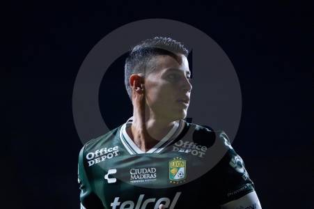 ¿Se queda o se va? El futuro de James Rodríguez en León es un enigma; técnico generó preocupación