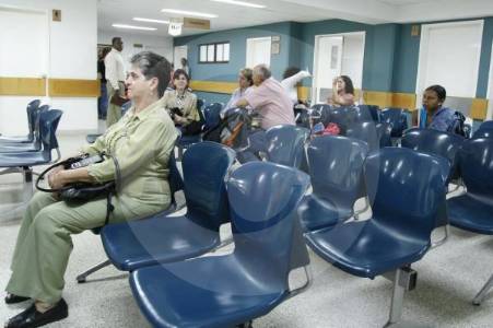 Supersalud anunció nuevos interventores para cuatro EPS, pero guarda silencio en el caso de Nueva EPS, ¿por qué?