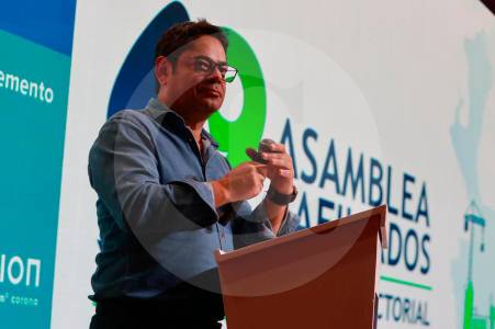 Sector de construcción perdió 136.000 empleos en 2025 y enfrenta nuevas presiones por salario mínimo y aranceles