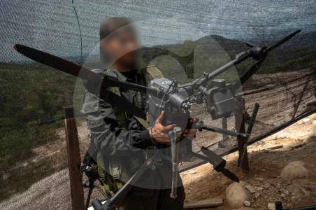 Ataque con drones contra la Policía y Alcaldía de Teruel, en Huila, deja policía herido y causa pánico en la población
