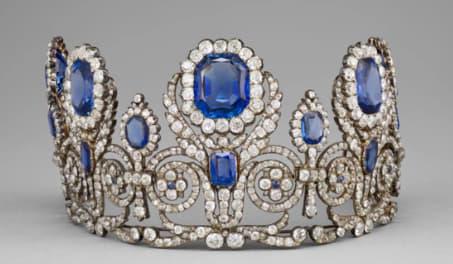 La corona de María Amelia, princesa del Reino de Nápoles y Sicilia y reina de los franceses como esposa de Luis Felipe I, también fue robada. FOTO: Museo del Louvre.