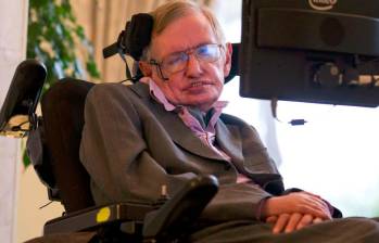 Stephen Hawking es una de las personas mencionadas en los documentos Epstein. Foto: AFP. 
