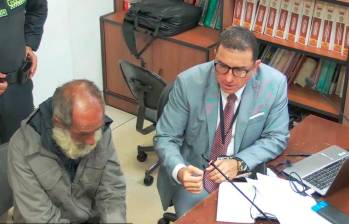 William de Jesús Cadavid, de 67 años, es procesado por el homicidio de Esteban Yepes Palacios, de 19 años, en hechos ocurridos el pasado lunes en Itagüí. FOTO: Captura de video