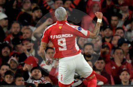 Santa Fe dio el batacazo en Argentina y tras el 1-1 ganó por penales 7-8 a River Plate en Copa Sudamericana
