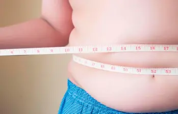 En la mayoría de los casos, la obesidad es el resultado de hábitos de vida sedentarios y poco saludables. Foto; Getty.