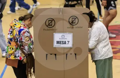Estas fueron las irregularidades y denuncias que encendieron las alertas de la MOE en la primera vuelta presidencial