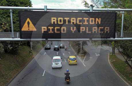 ¡Ojo conductores! Desde este lunes 2 de febrero cambia el pico y placa en Medellín y el Valle de Aburrá